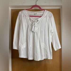 Cynthia Rowley White Flower Embroidered Women's Top. Size-Medium